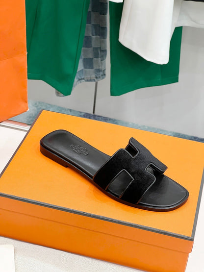 0ran sandal black velvet goatskin
