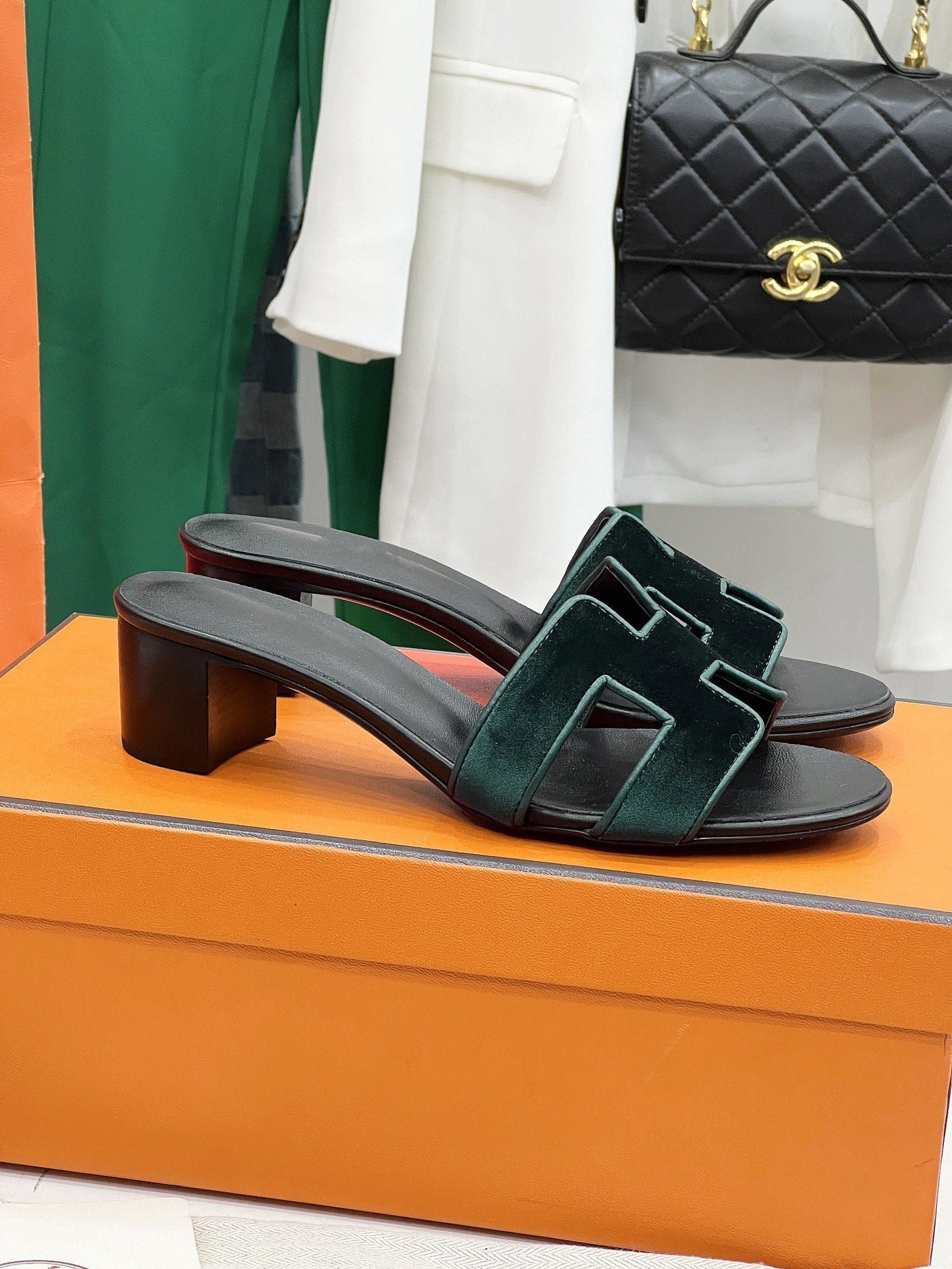 0ran 45 sandal dark green velvet goatskin