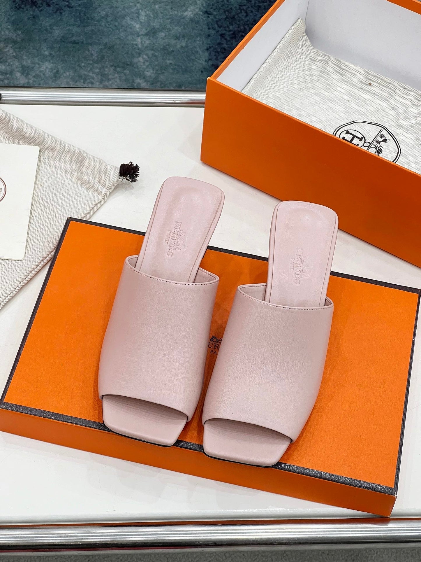 HM Iconique 60 Sandal In Baby Pink Calfskin