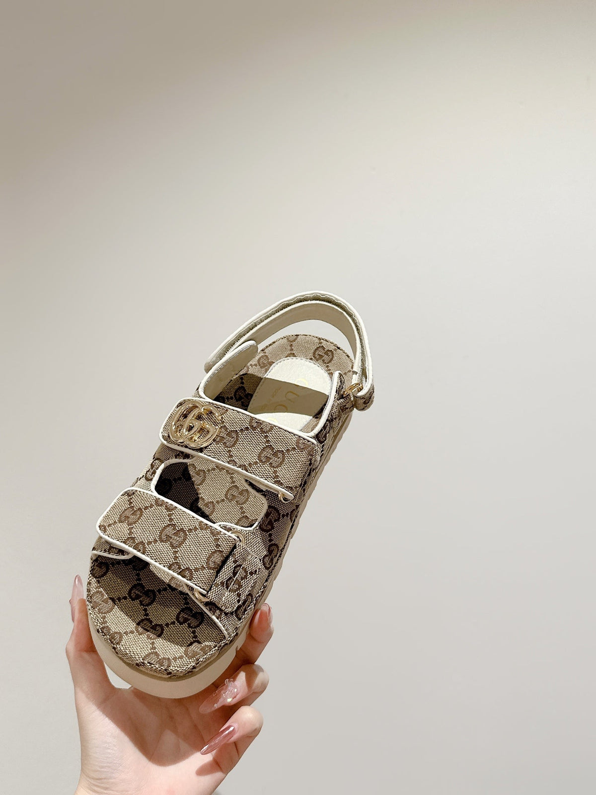 GG 26s Double G sandals Beige Brown Canvas 929386