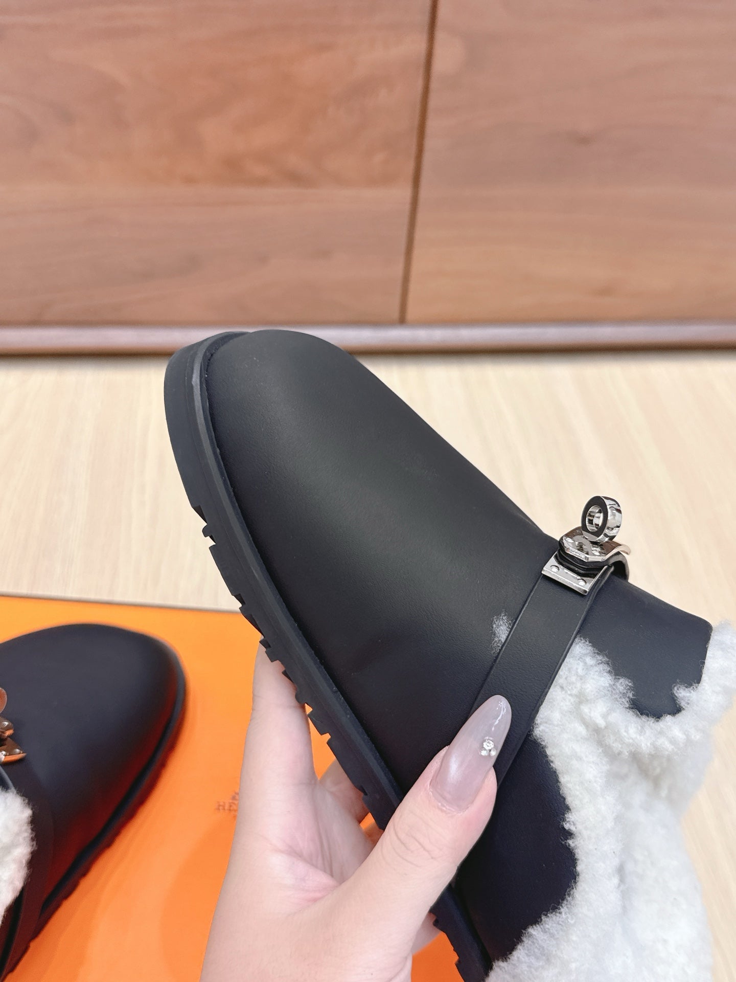 HM 25 Carlotta Mule Black Shearing Calfskin 462187