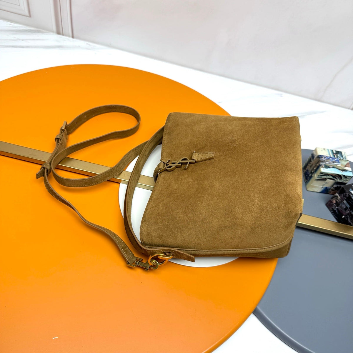 YSL Le 5 À 7 Bucket Bag 20cm Camel Brown in Suede 285621