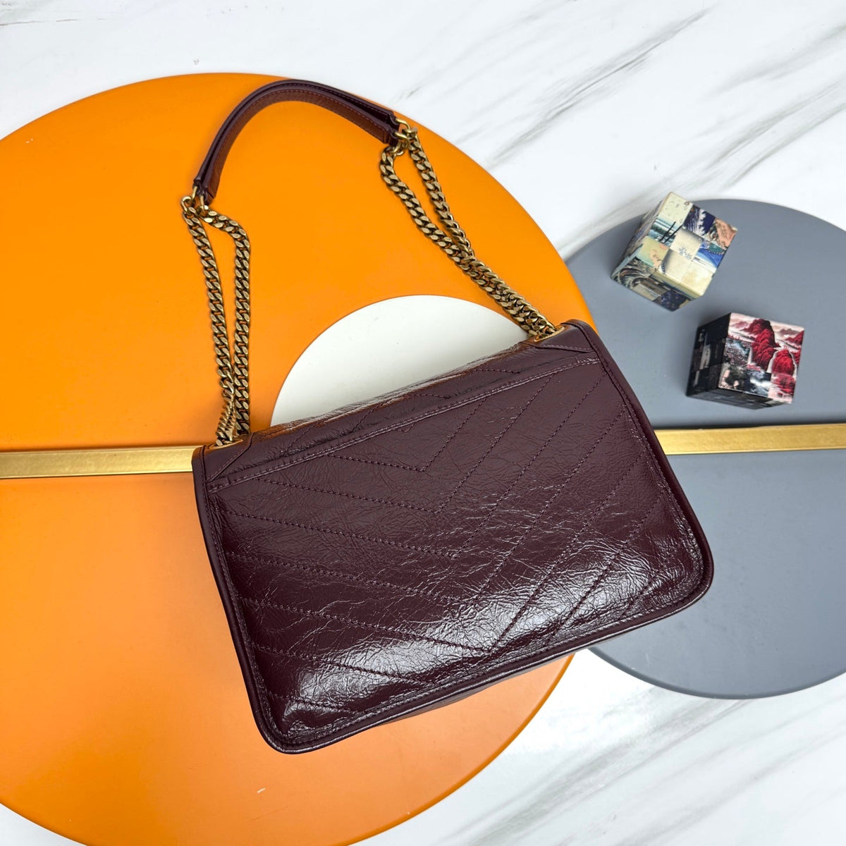 Niki Baby Shoulder Bag 28cm Burgundy Glossy Leather 285484