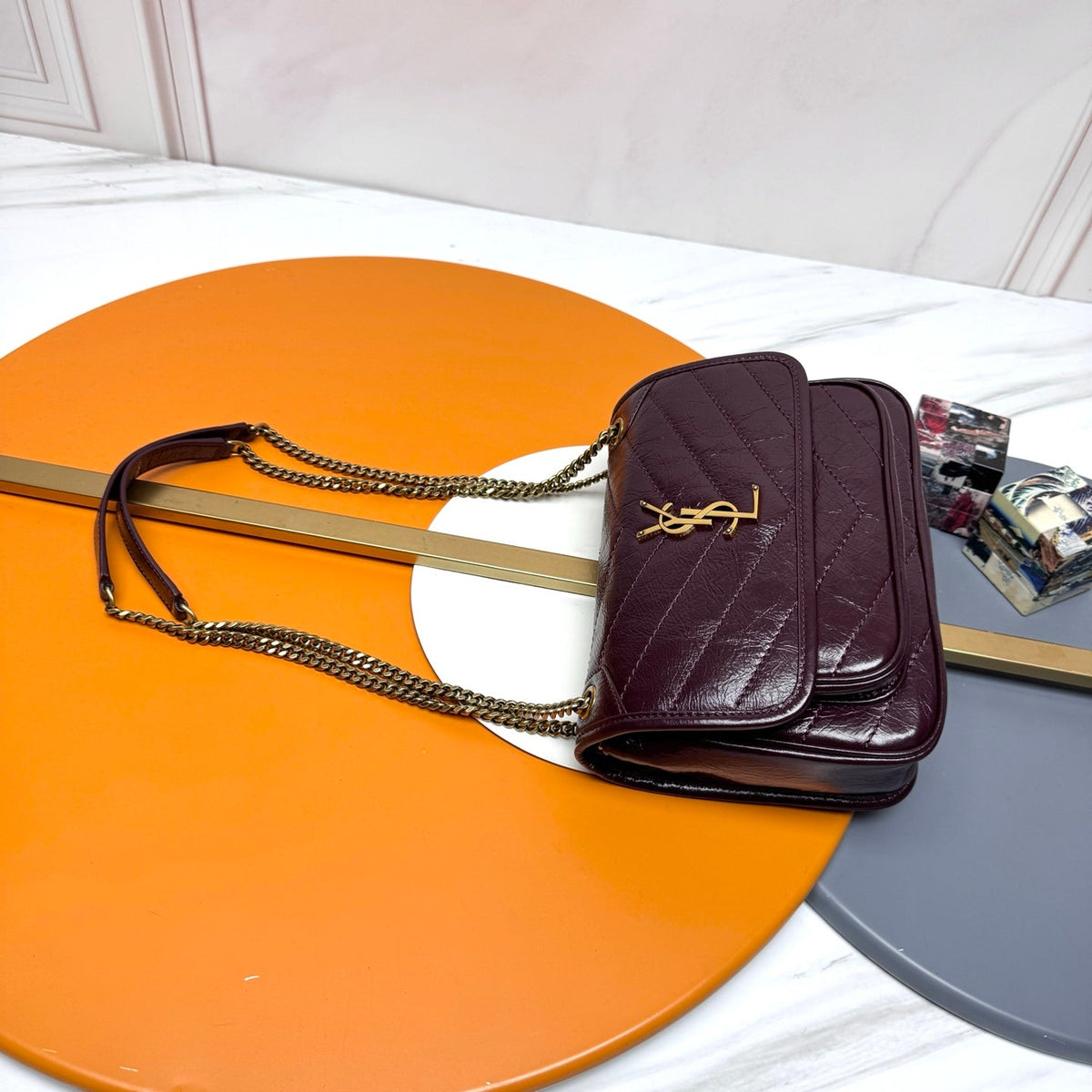 Niki Baby Shoulder Bag 22cm Burgundy Glossy Leather 285490