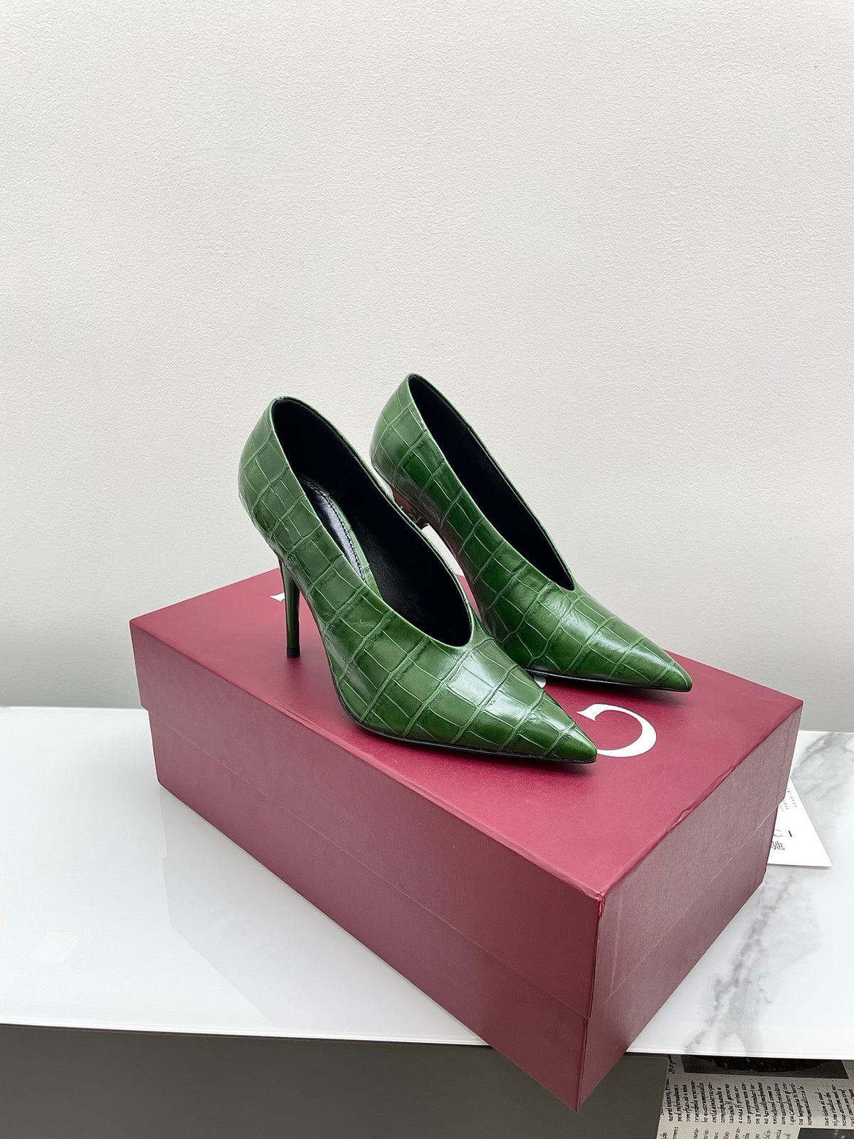 GG 25Ss Crocodile Pattern Pointed Toe High Heels Dark Green Leather 511498