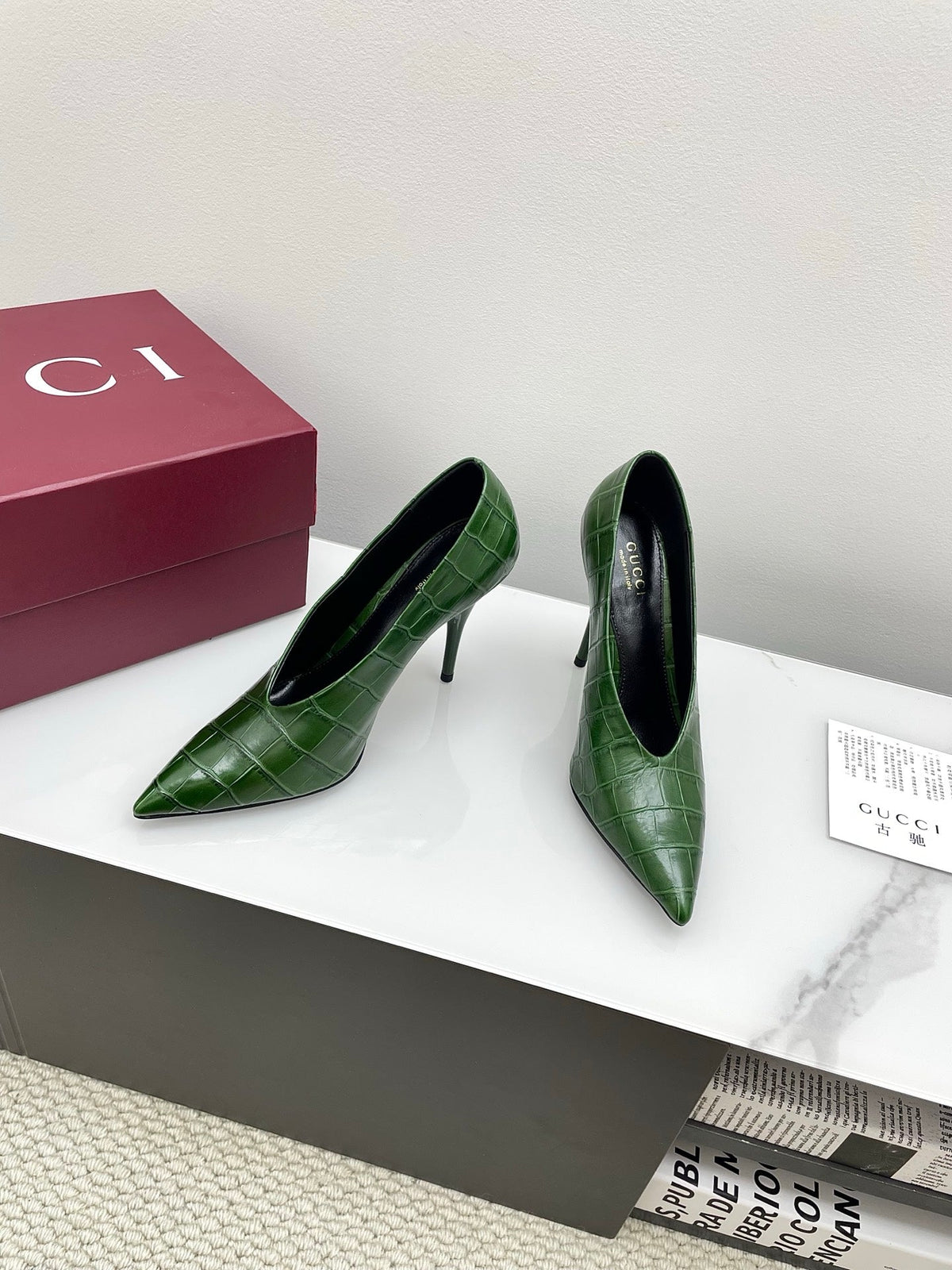 GG 25Ss Crocodile Pattern Pointed Toe High Heels Dark Green Leather 511498