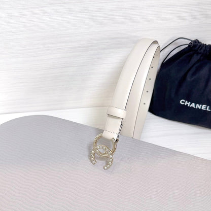 CHANEL BELT 20 MM IN BEIGE CREAM SMOOTH CALFSKIN GOLD HARDWARE ATTACH RHINSTONE