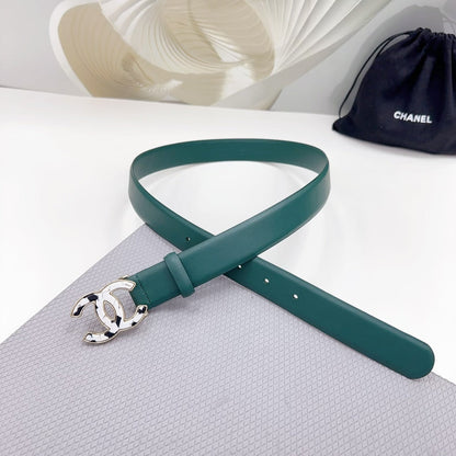 CHANEL 30MM BELT IN COOL GREEN SHINNY CALFSKIN WHITE LOGO