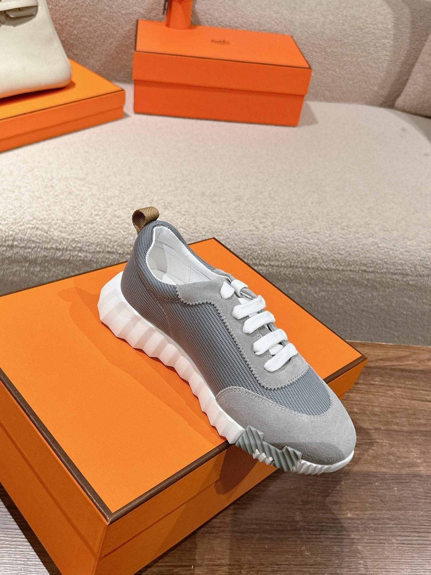 HM Mainland Sneaker In Ash Gray Suede And Shark Gray Breathable Mesh Fabric 959350