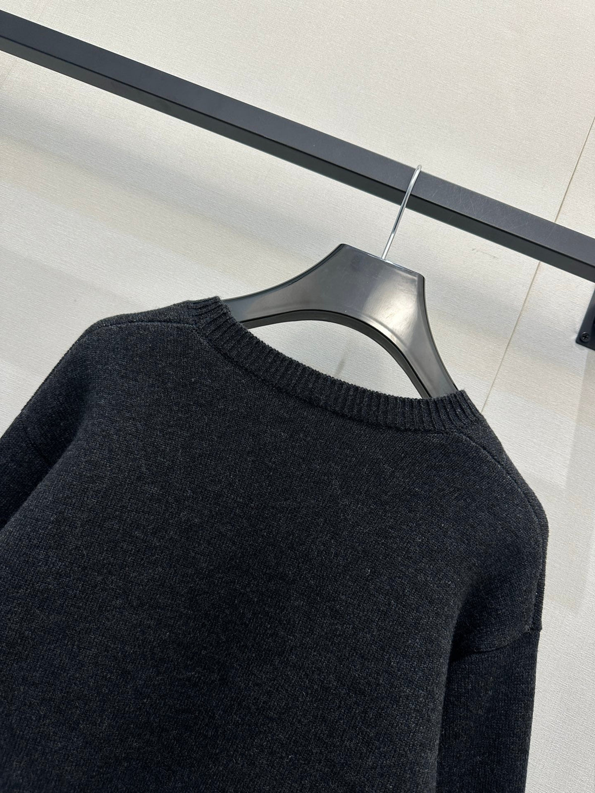 Celin Embroidered Crew Neck Sweater Black Wool 346096