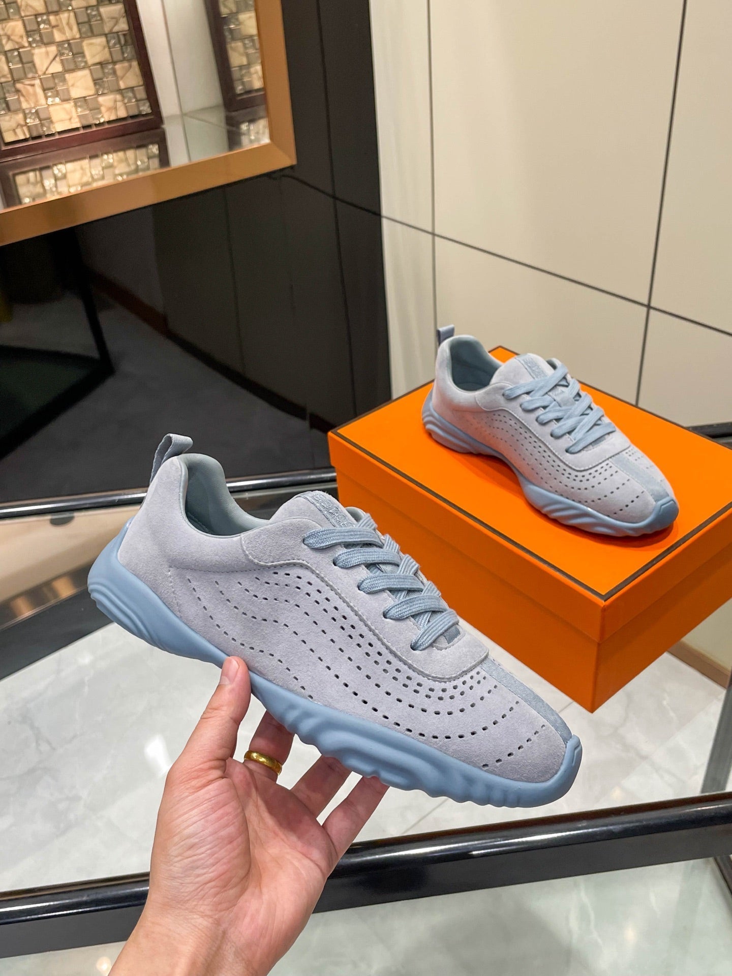 HM 26s Neon Sneaker Blue Suede 846400