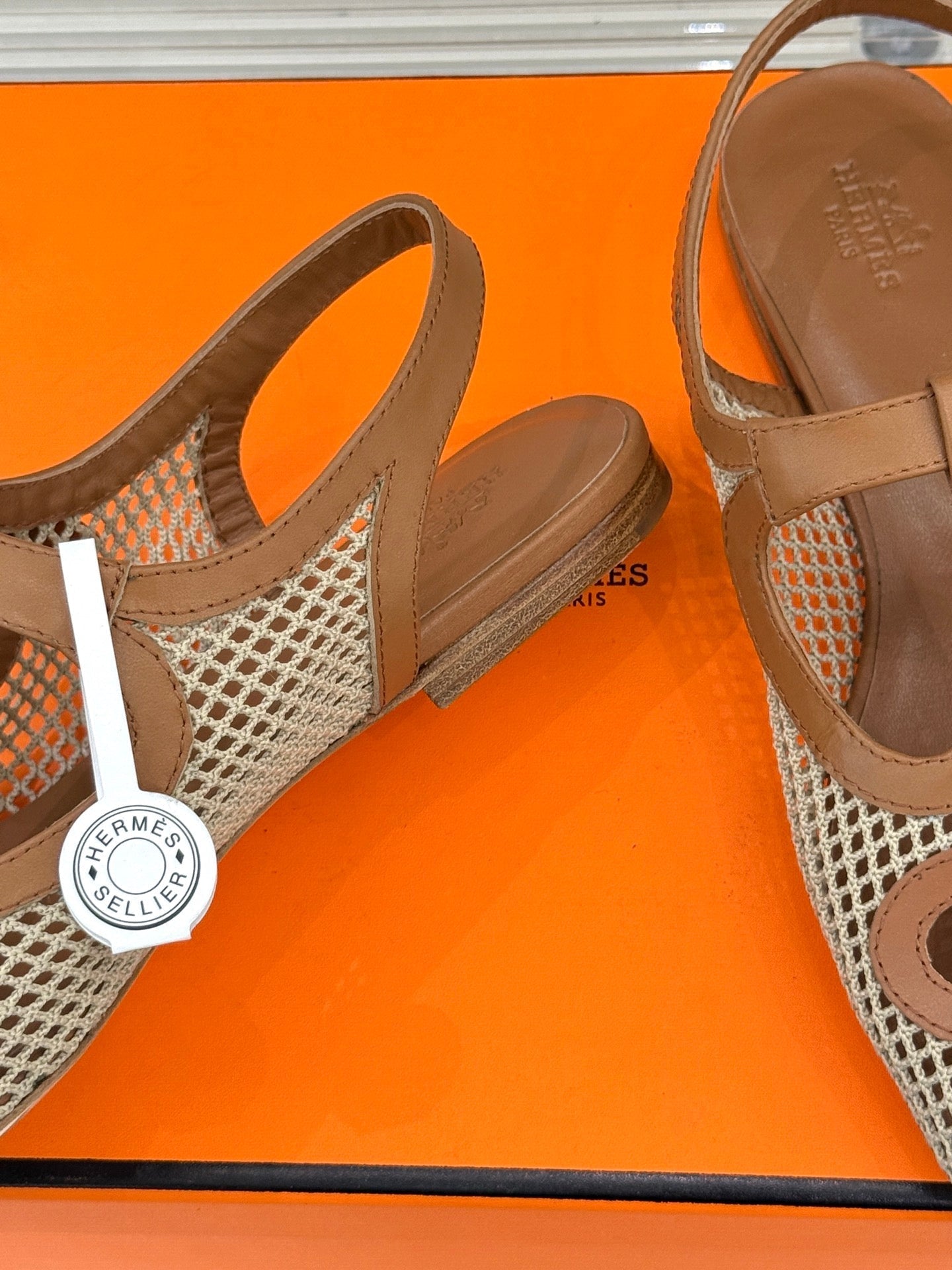 HM 25WF Flat Sandals Mesh Cutout Brown Calfskin 571919