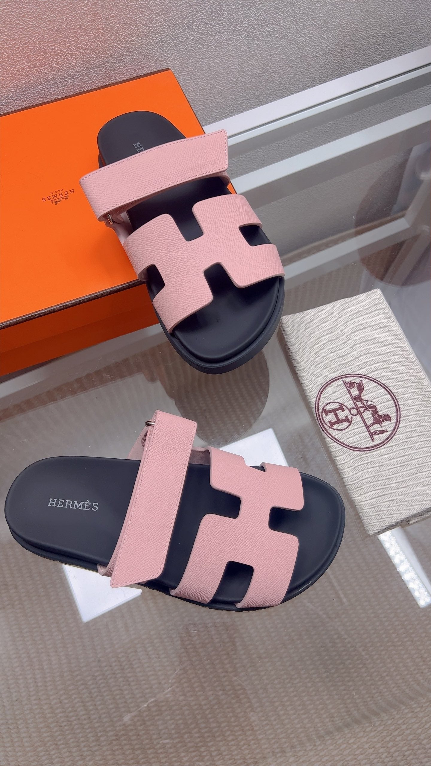 HM Chypre Sandal Sakura Pink Espom Leather 827510