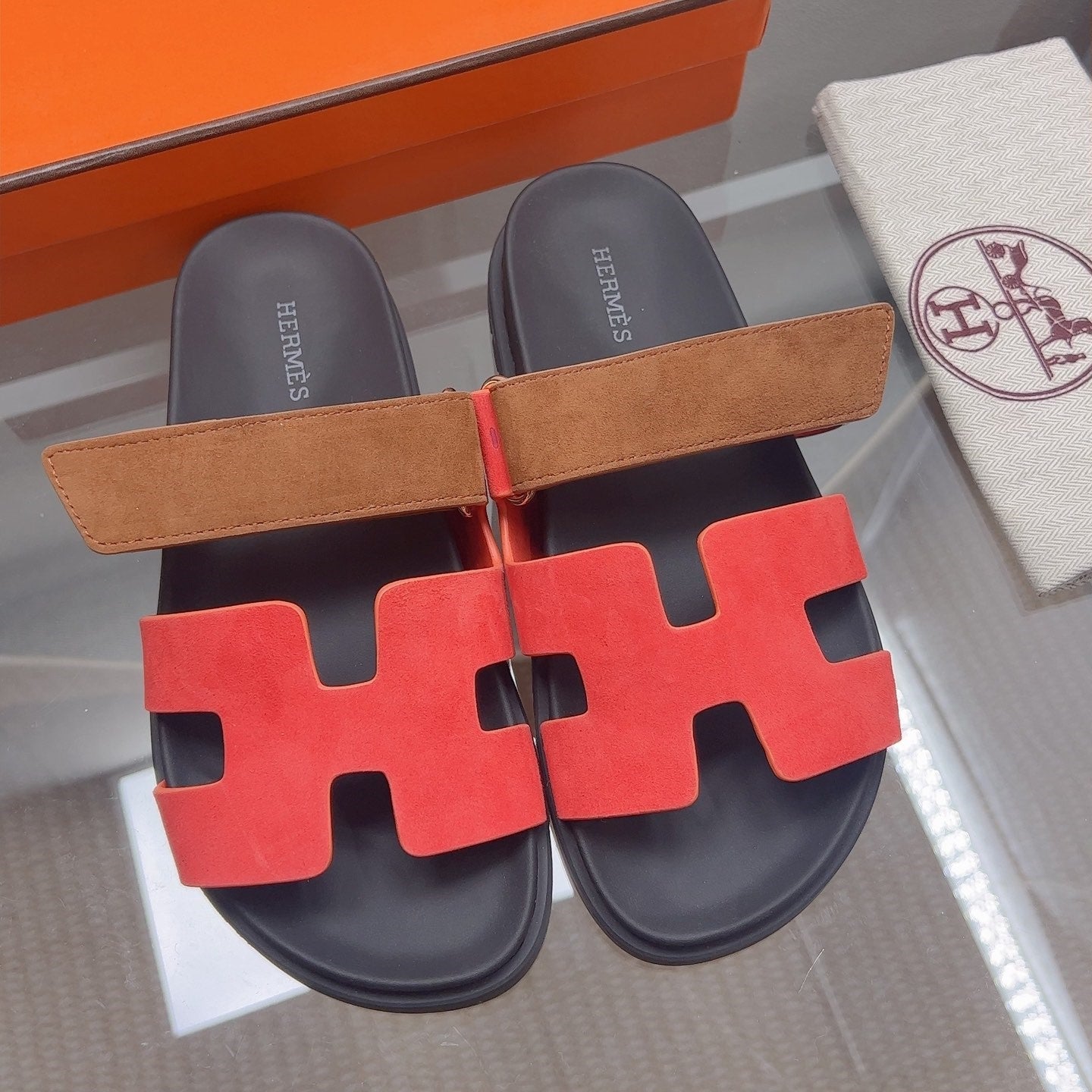 HM Chypre Sandal Brown Red Suede 827511