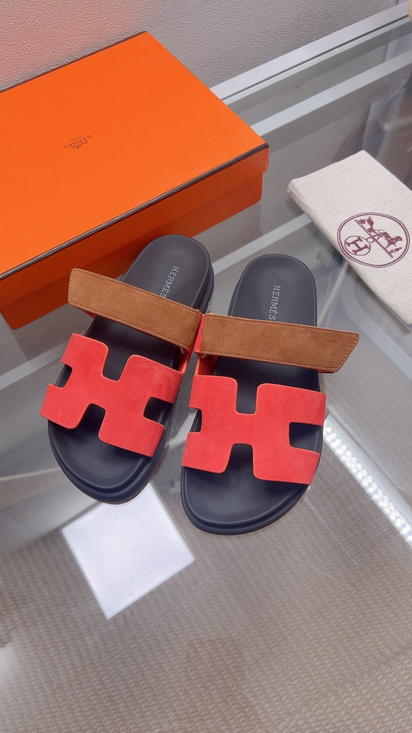 HM Chypre Sandal Brown Red Suede 827511