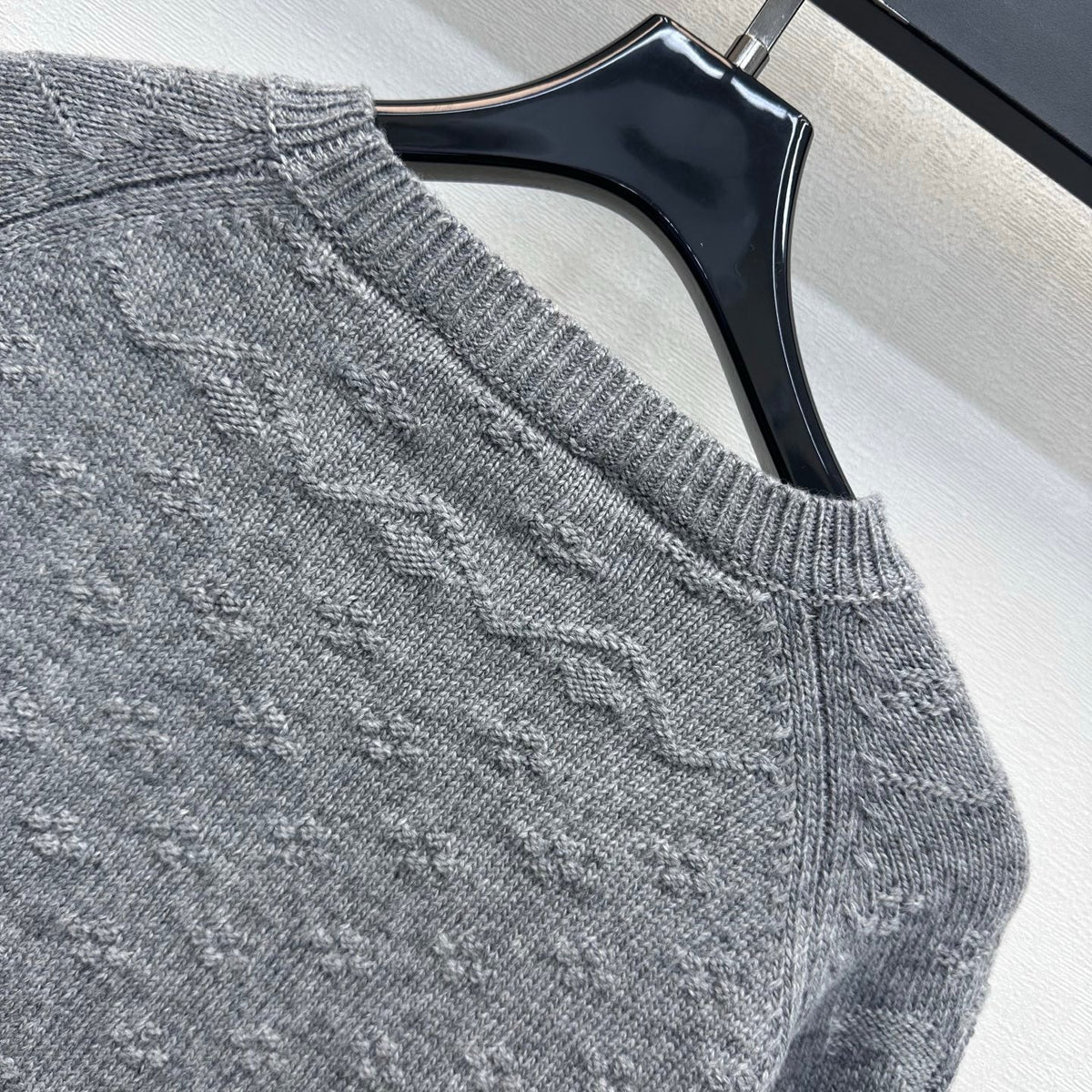 Celine 26s Jacquard Knit Long-Sleeved Top Black Wool 421311