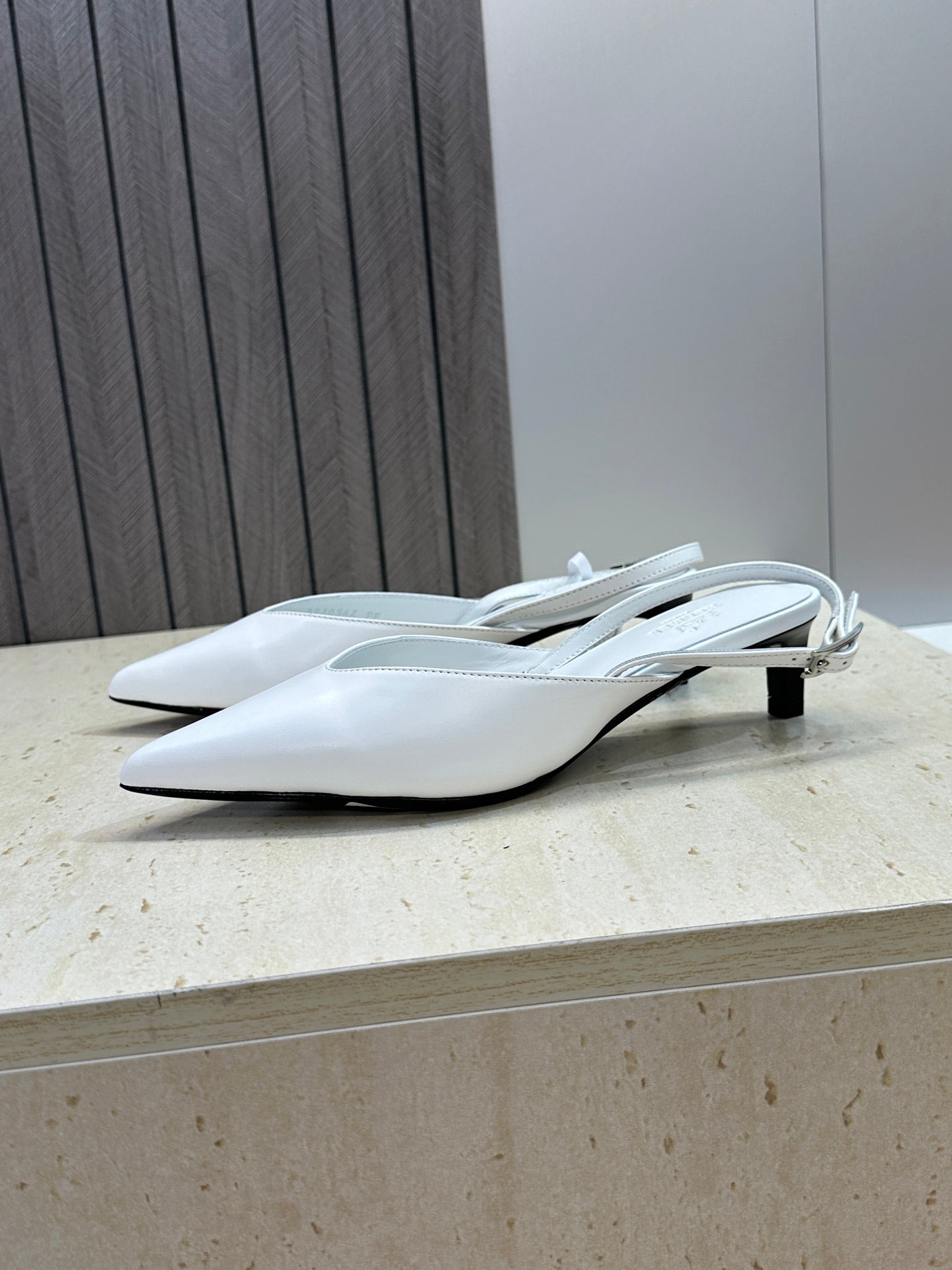 HM Nicoletta Slingback 4cm White Calfskin 830192