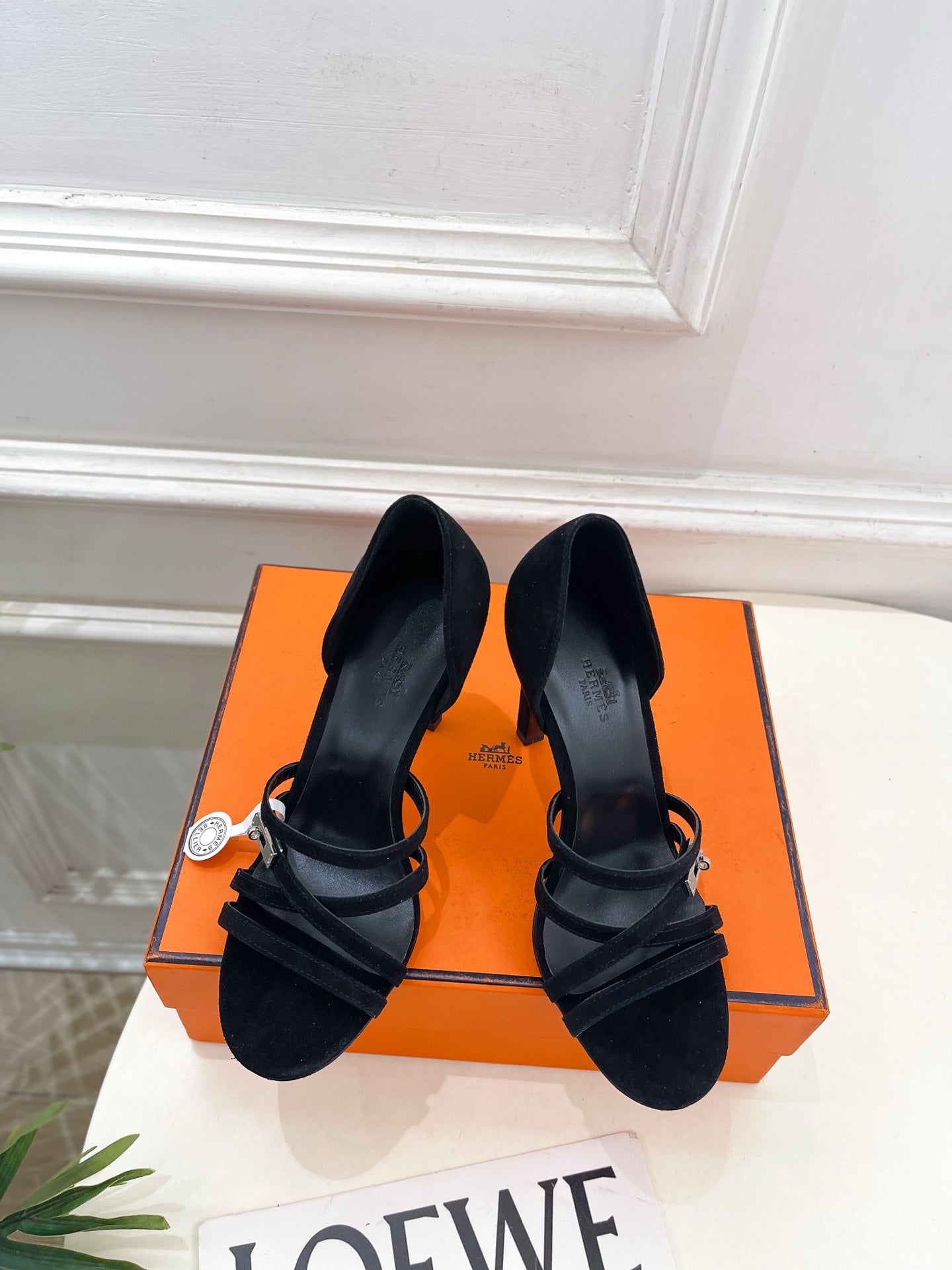 HM Lipstick 105 Sandals Black Suede 536142