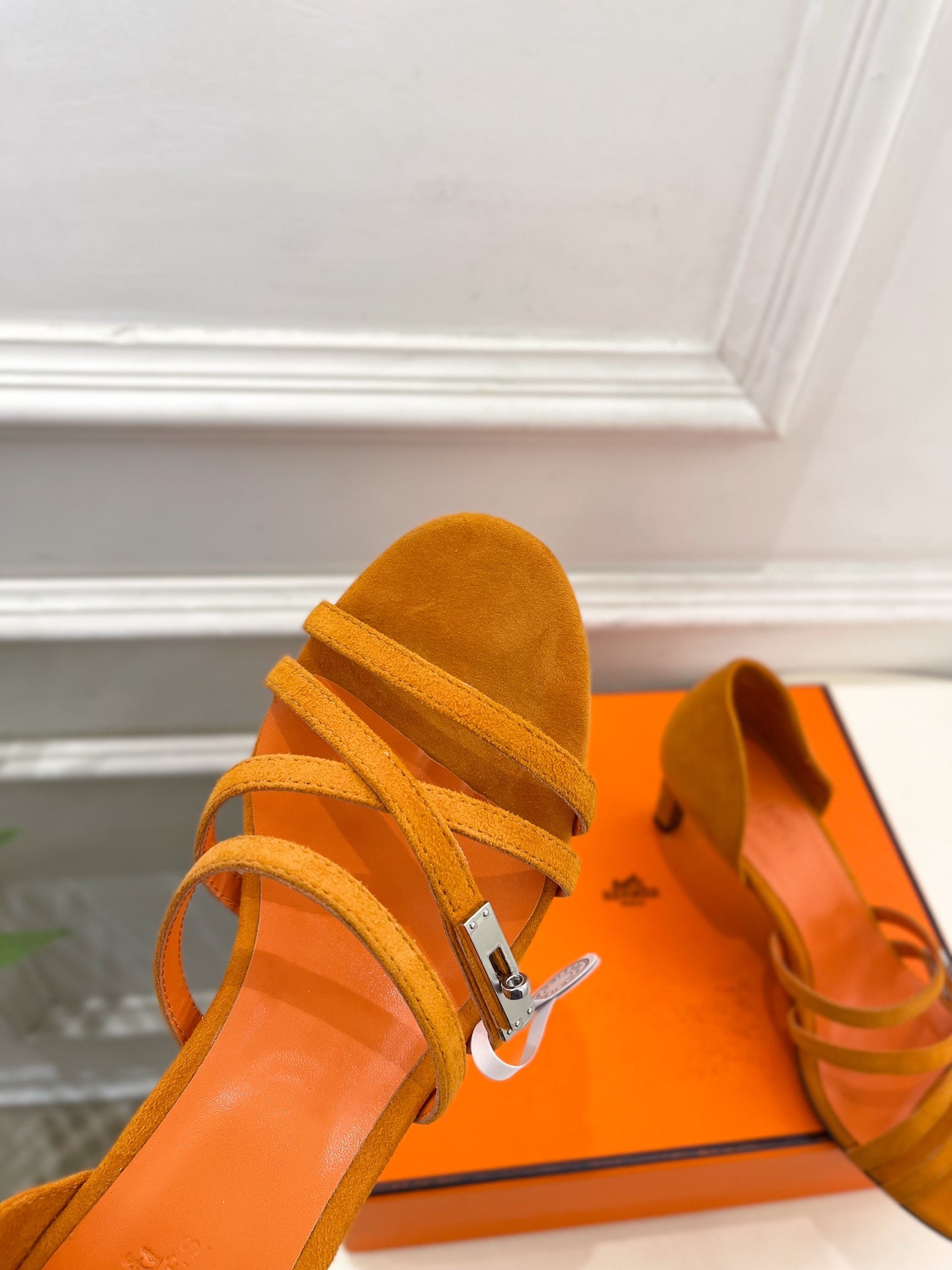 HM Lipstick 65 Sandals Orange Suede 536144