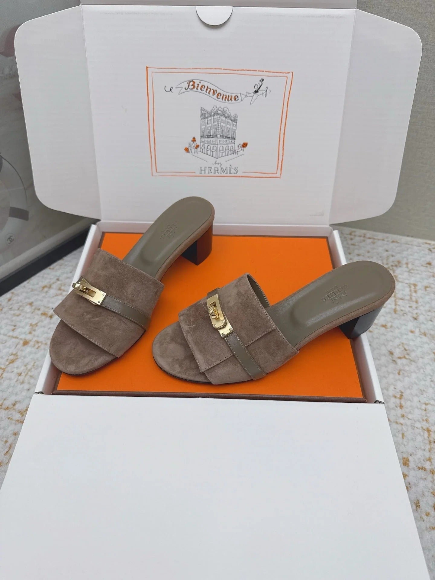 HM 26ss Oasis Sandals 50 Brown Suede Cowhide 625149