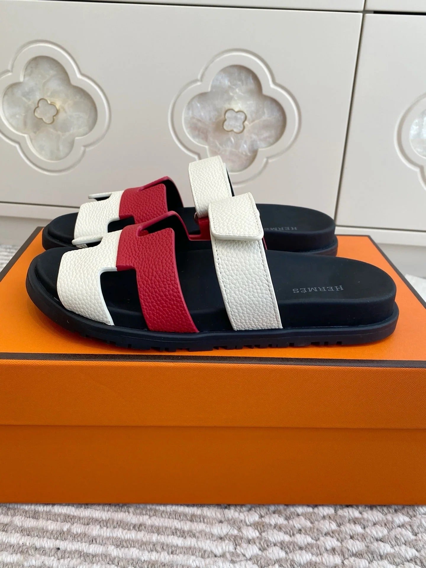 HM 2026 Velcro Slippers Black White Red Cowhide 667465