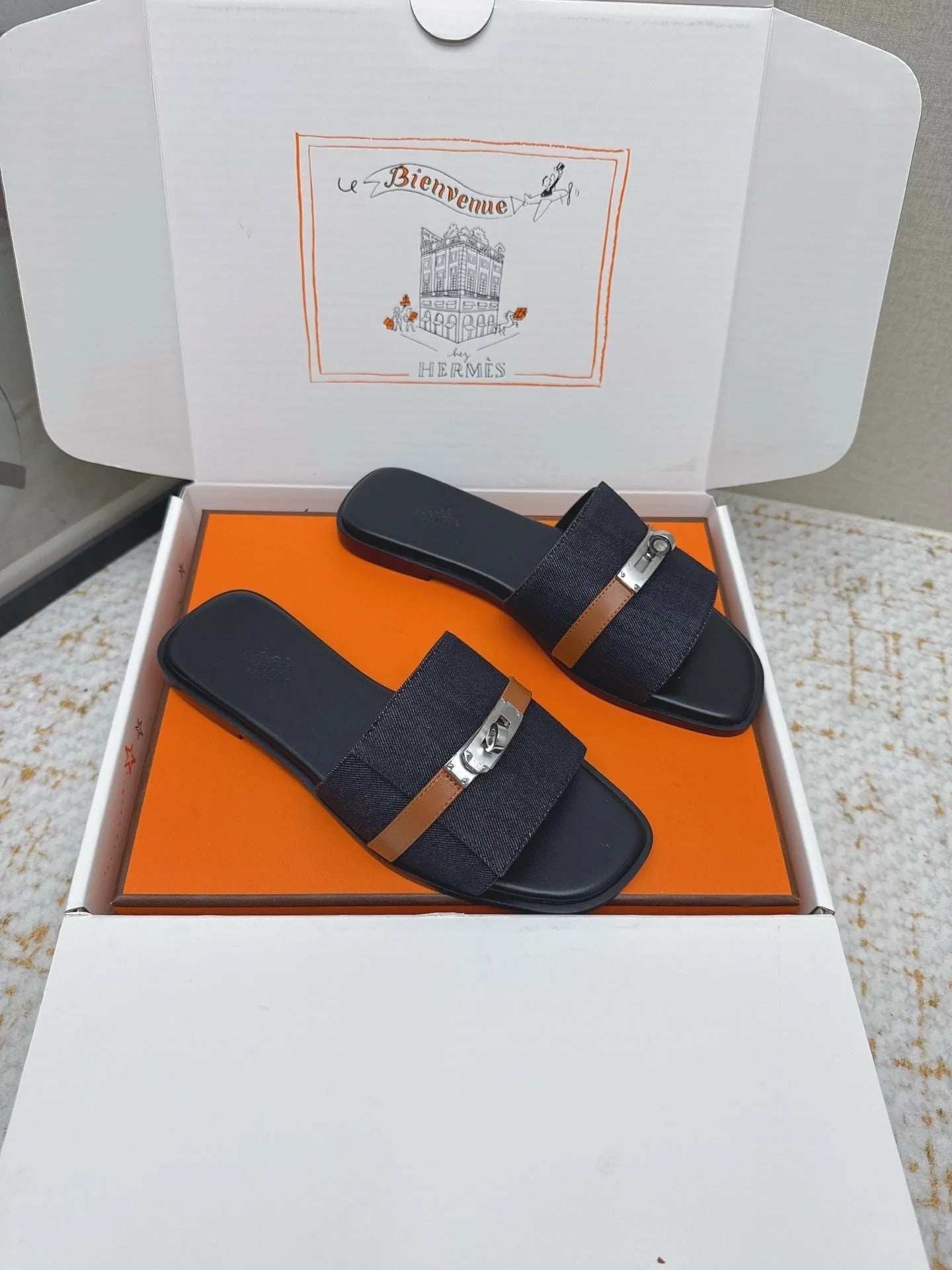 HM 26ss Oasis Sandals Navy Blue Black Denim Cowhide 625152