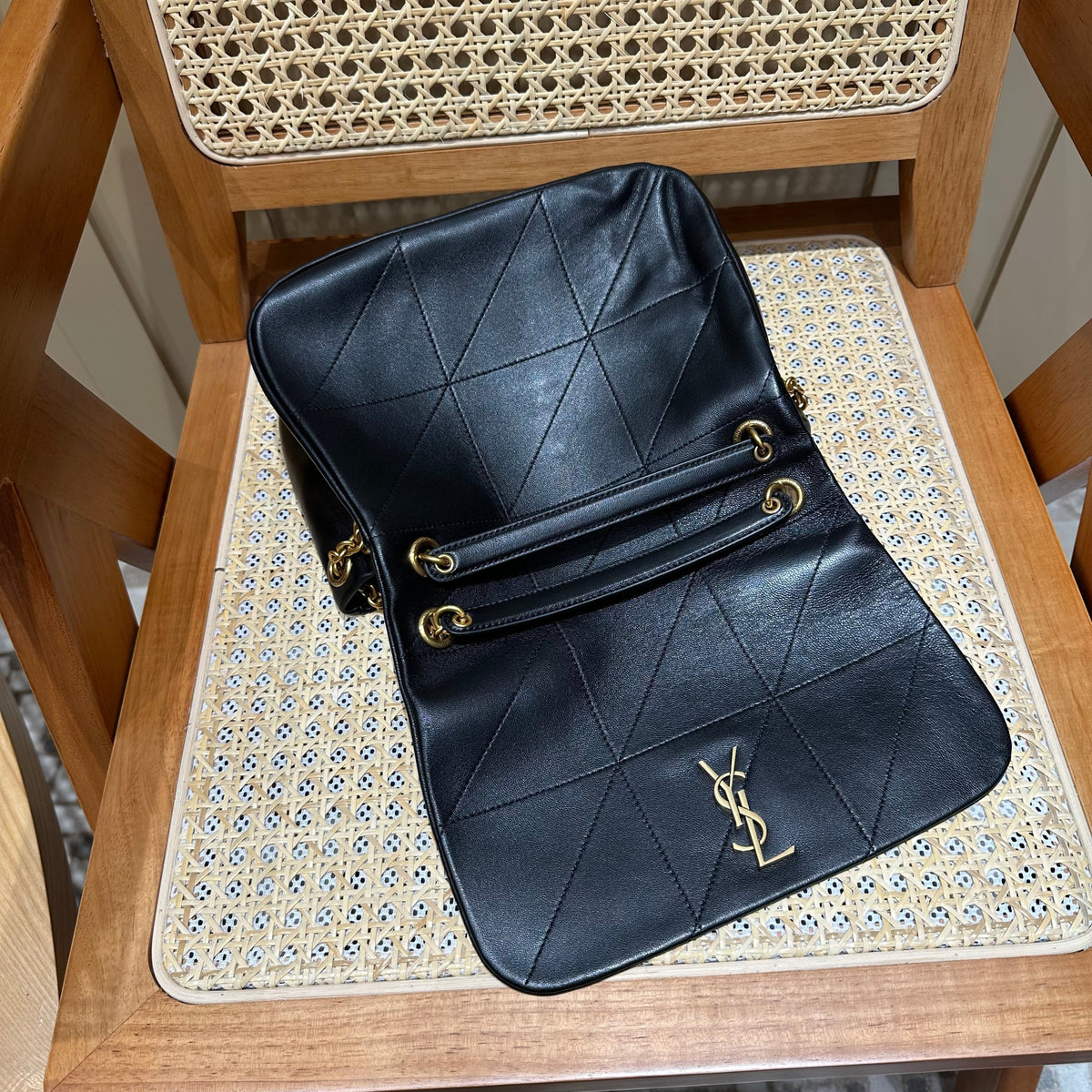 YSL Shoulder Bag 25 Black Calfskin