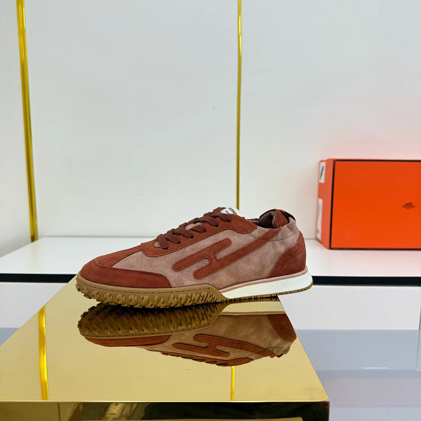 HM 2026 Casual Sneakers Rust Brown Suede 667356