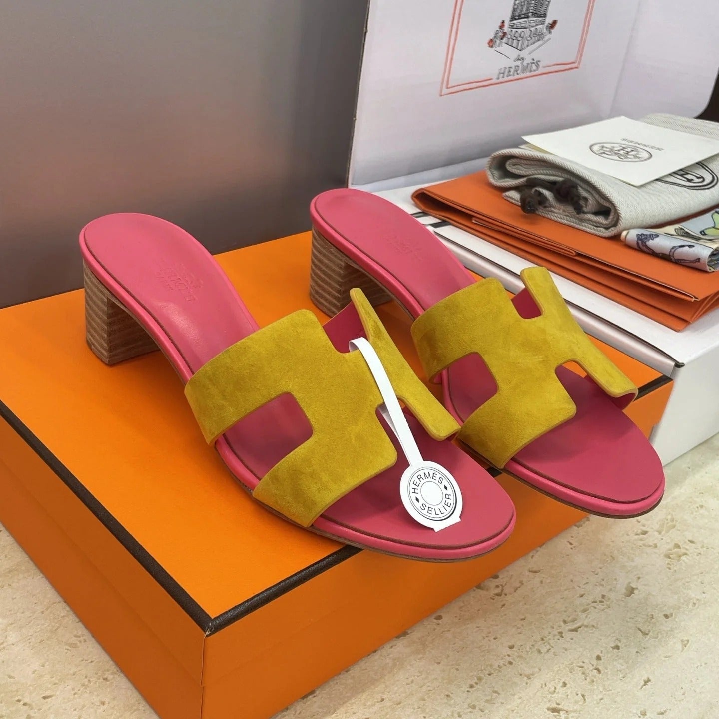 HM 26ss Oran Sandals 45 Pink Yellow Suede Cowhide 607218