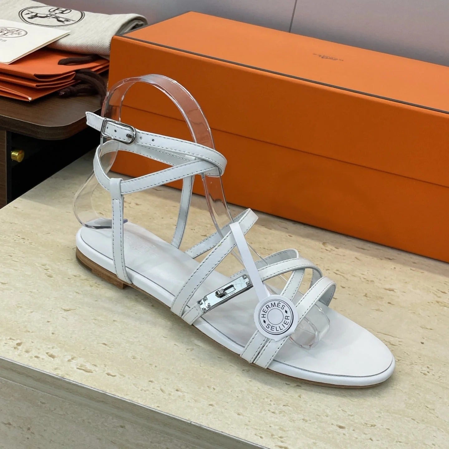 HM 26ss Kelly Sliver Buckle Sandals White Calfskin 607160