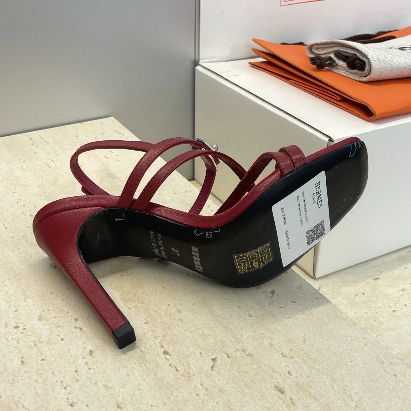 HM 26ss Kelly Sliver Buckle Sandals 95 Dark Red Calfskin 607175