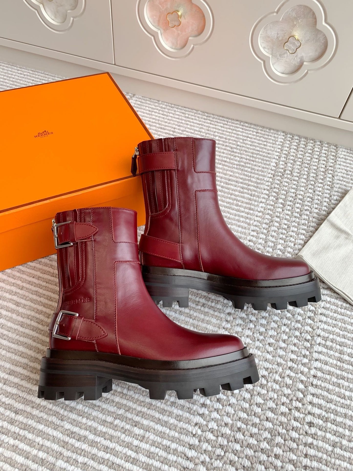 HM JAIME ANKLE BOOT IN BURGUNDY RED CALFSKIN