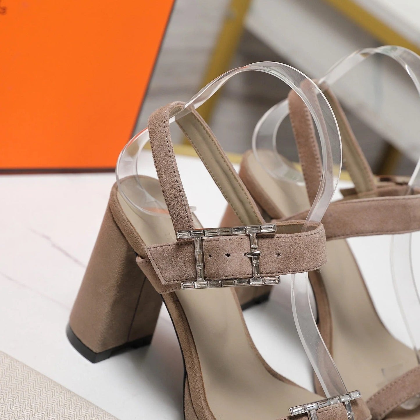 HM 26ss Platform High-Heeled Sandals Taupe Velvet Sheepskin 601218