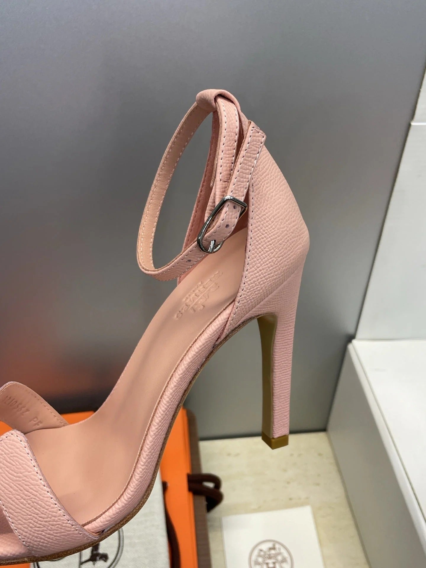 HM 26ss High Heel Sandals 105 Light Pink Cowhide 607130