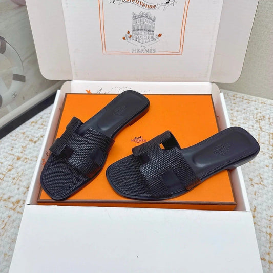 HM 26ss Oran Sandals Black Cowhide 625038
