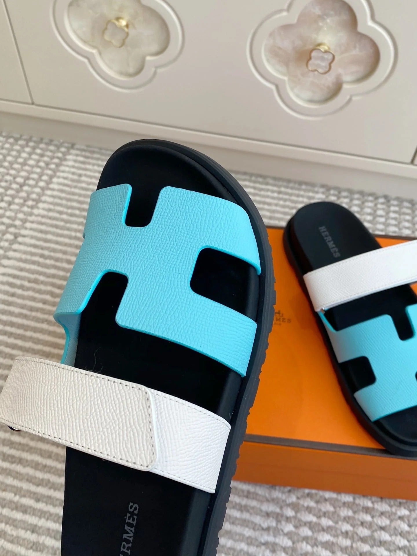 HM 2026 Velcro Slippers Black Blue White Cowhide 667466