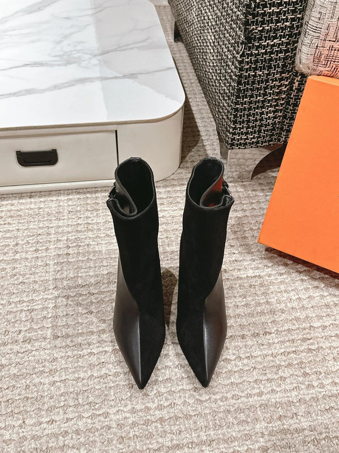 HM HILONA 6 CM ANKLE BOOTS IN BLACK CALFSKIN AND SUEDE