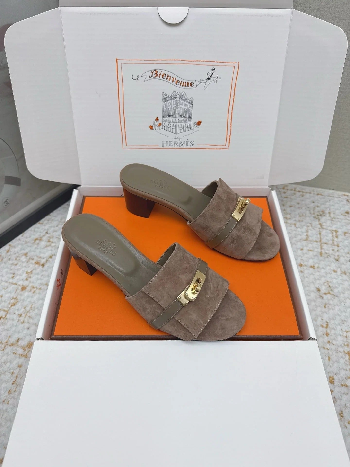 HM 26ss Oasis Sandals 50 Brown Suede Cowhide 625149