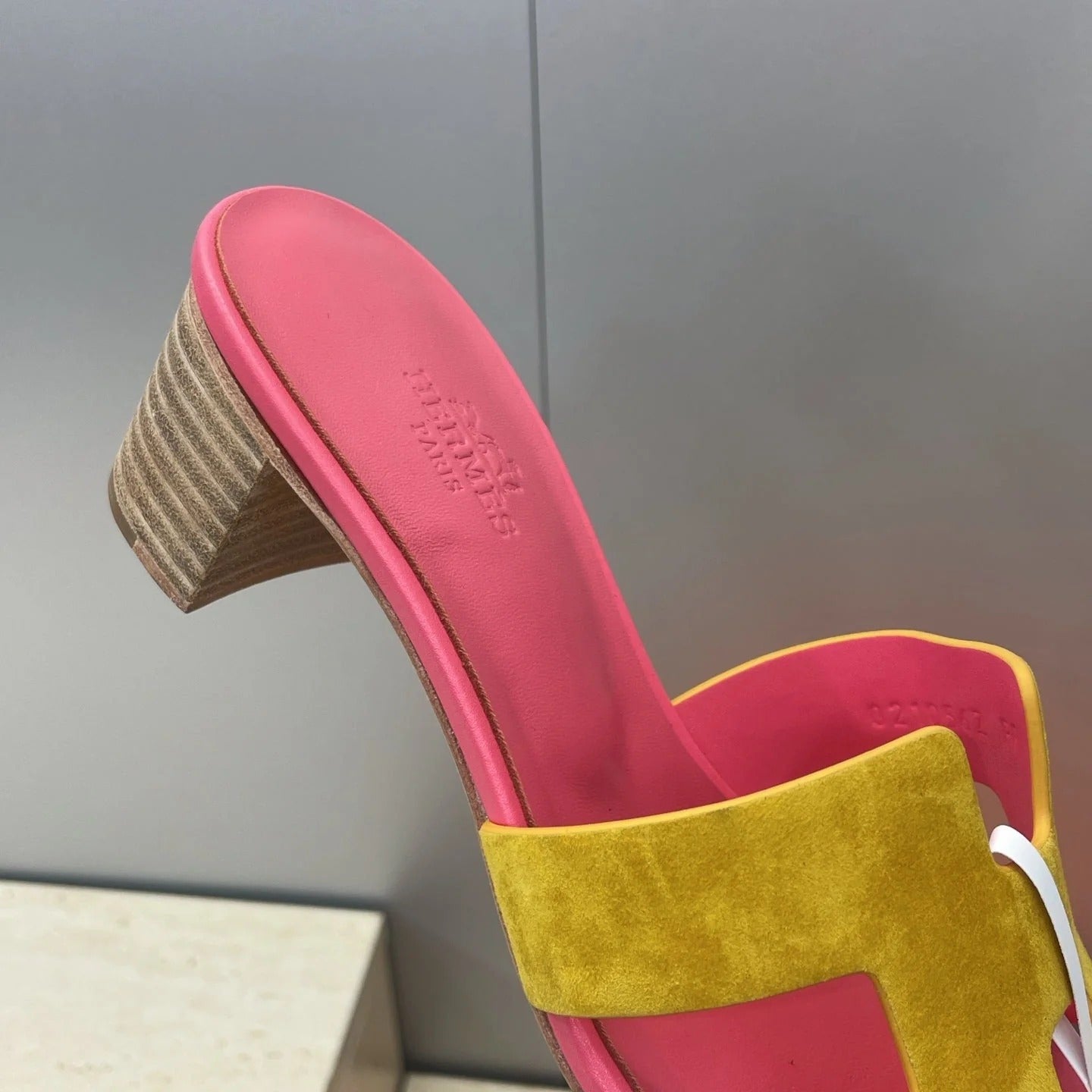 HM 26ss Oran Sandals 45 Pink Yellow Suede Cowhide 607218