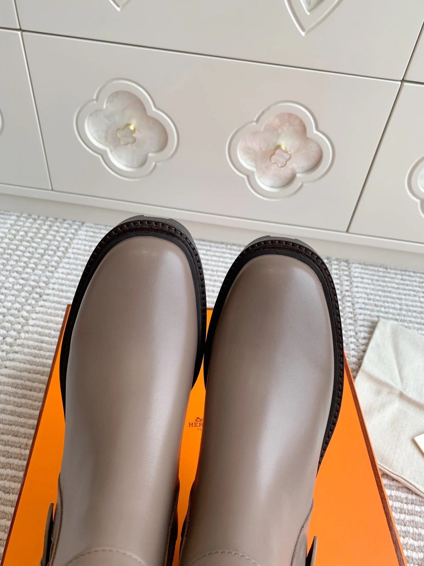 HM JAIME ANKLE BOOT IN CEDAR BROWN CALFSKIN