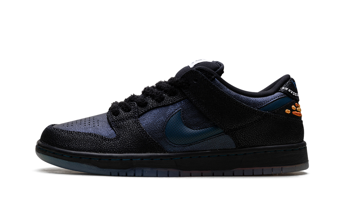 SB Dunk Low Pro "Bluetile Skateboards" IQ1323 001