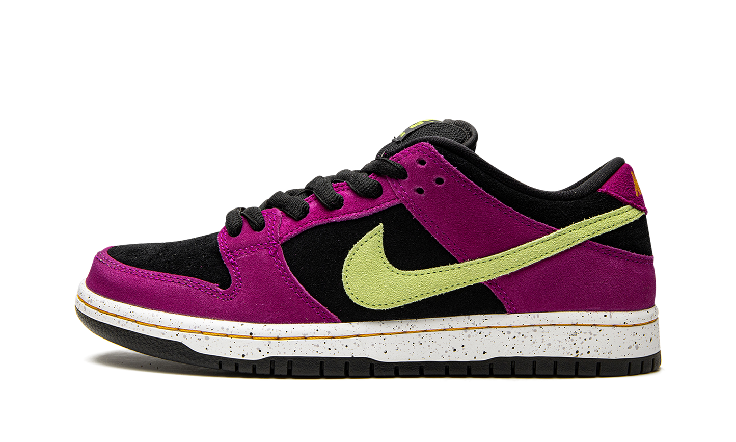 SB Dunk Low "ACG Terra Red Plum" BQ6817 501